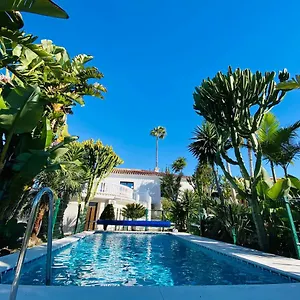 Appartement Studio-near The Beach, Bbq And Seawater Pool, Marbellac